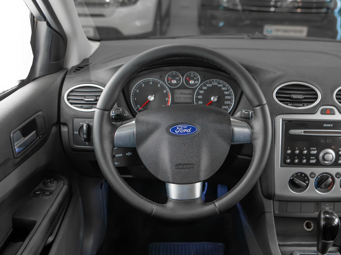 Ford Focus 1.6 АКПП, 2006, 167 296 км фото 6
