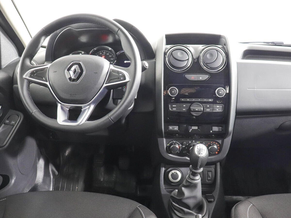 Renault Duster, 2.0 л, МТ, 2019 фото 8