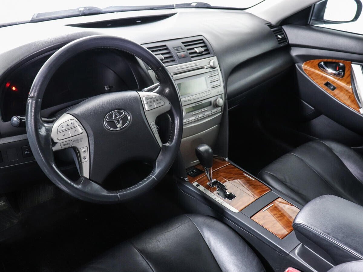 Toyota Camry, 2.5 л, АТ, 2011 фото 7