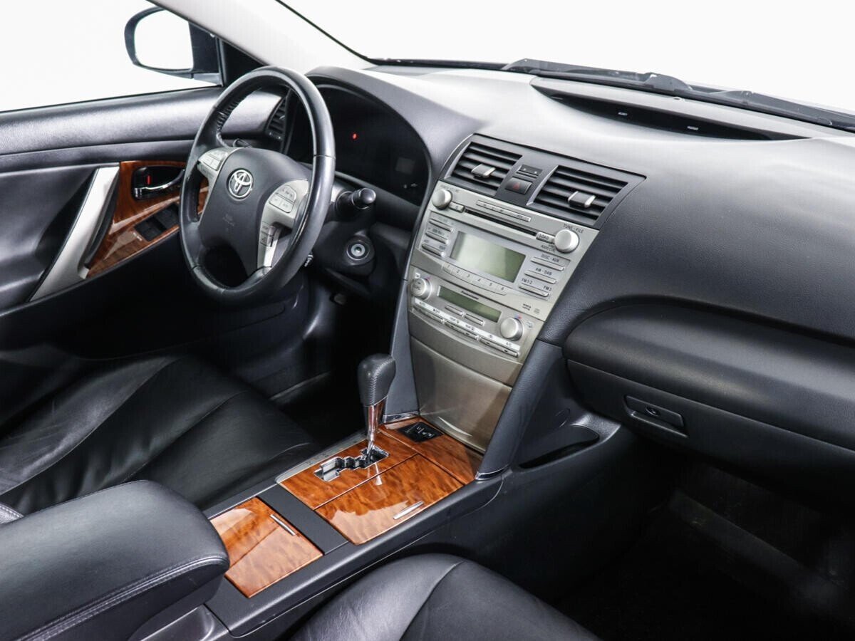 Toyota Camry, 2.5 л, АТ, 2011 фото 2