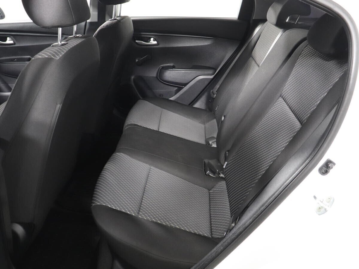 Kia Rio, 1.4 л, АТ, 2019 фото 1