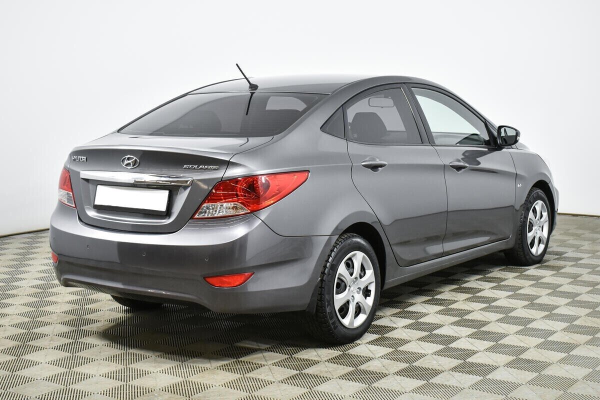 Hyundai Solaris, 1.6 л, МТ, 2013 фото 4