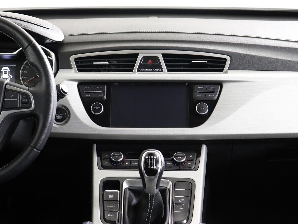 Geely Atlas, 2.0 л, МТ, 2019 фото 9