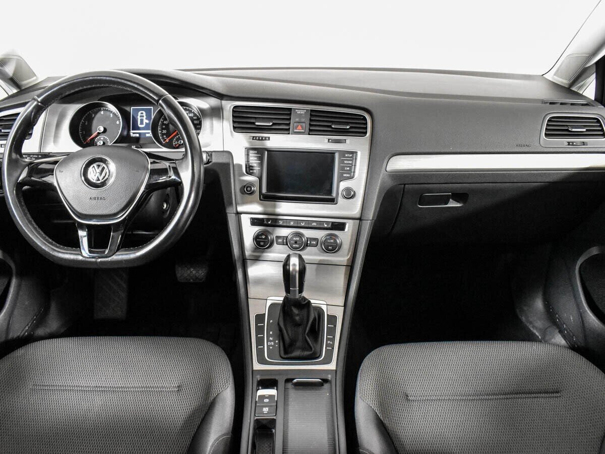 Volkswagen Golf, 1.6 л, АТ, 2016 фото 2