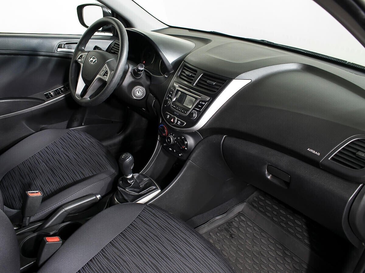 Hyundai Solaris 1.6 МКПП, 2016, 96 000 км фото 9