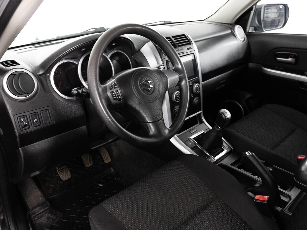 Suzuki Grand Vitara, 2.0 л, АТ, 2010 фото 7