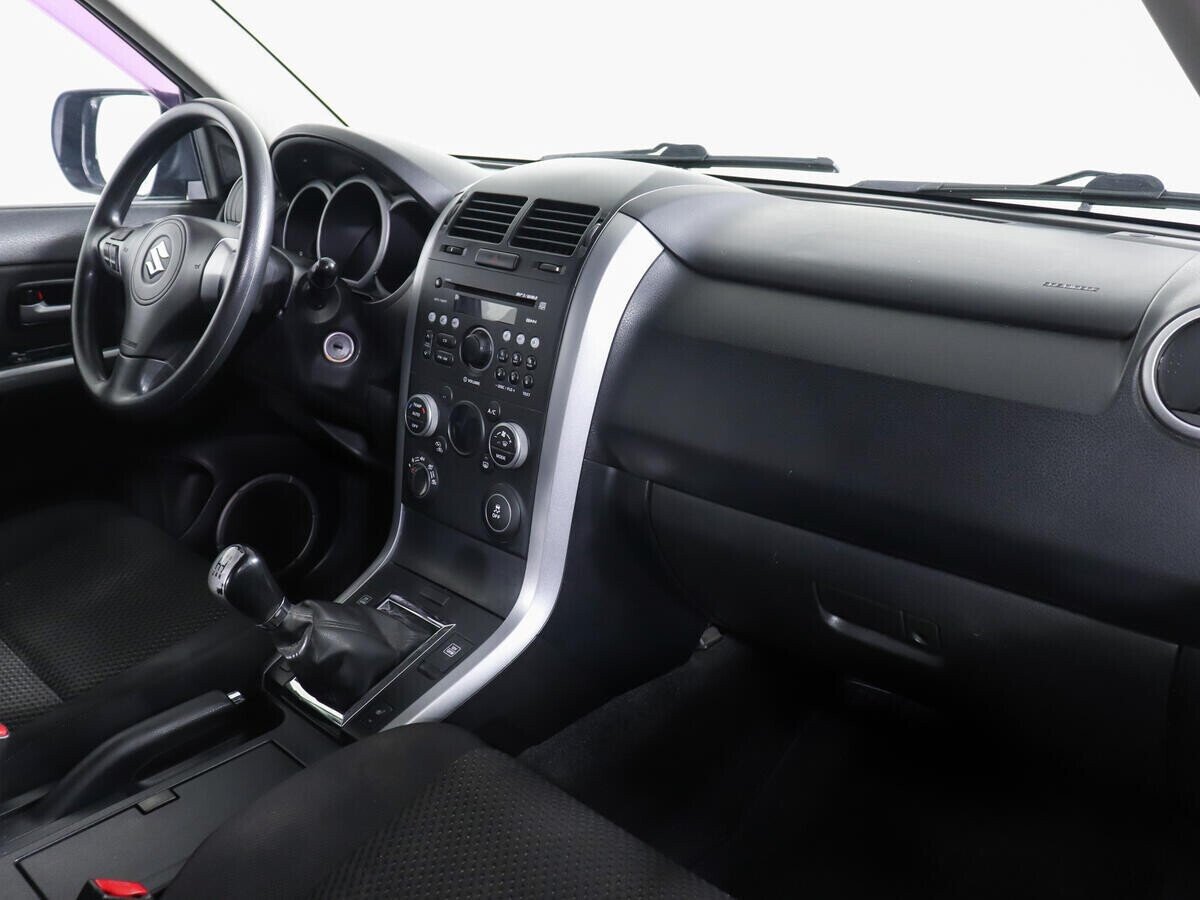 Suzuki Grand Vitara, 2.4 л, МТ, 2011 фото 2