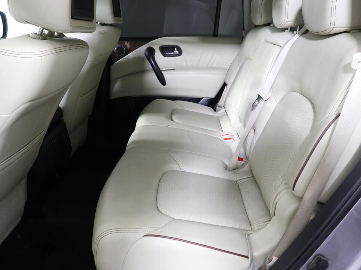 Nissan Patrol, 5.6 л, АТ, 2010 фото 1