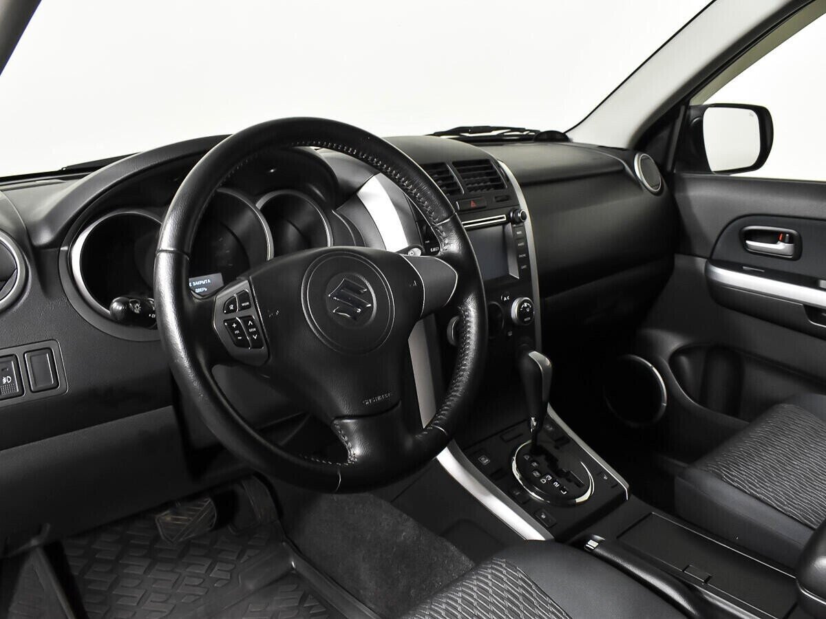 Suzuki Grand Vitara, 2.4 л, АТ, 2014 фото 7