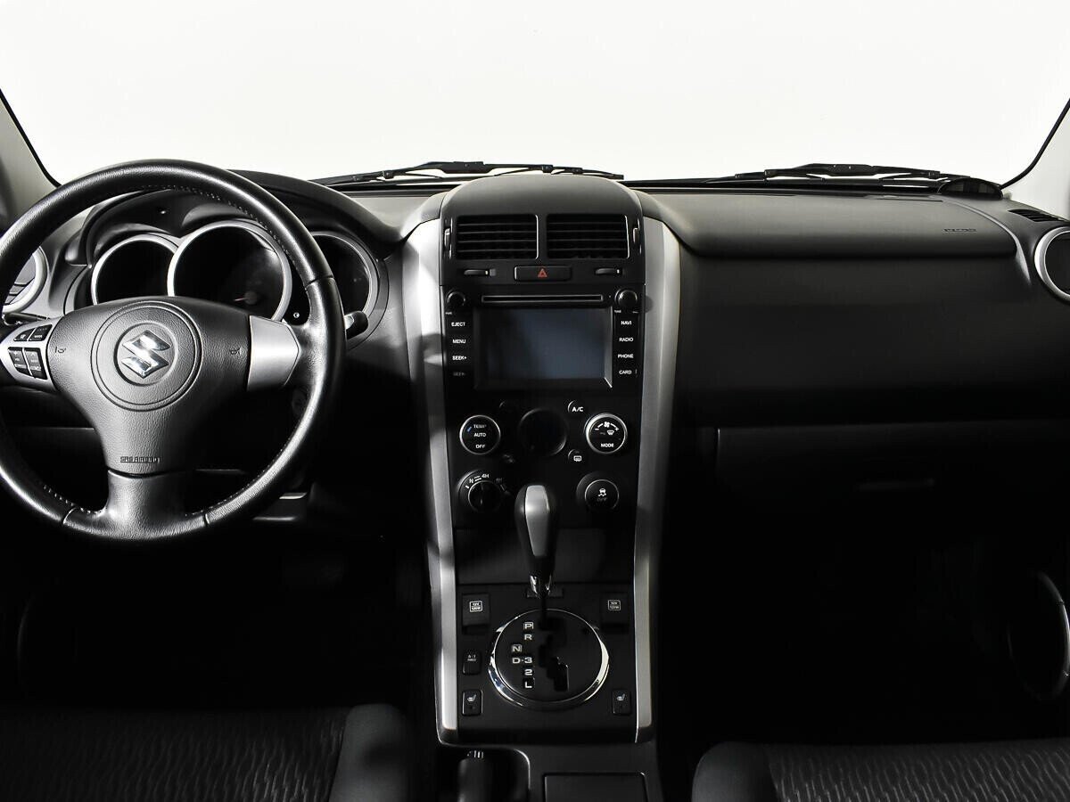 Suzuki Grand Vitara, 2.4 л, АТ, 2014 фото 8