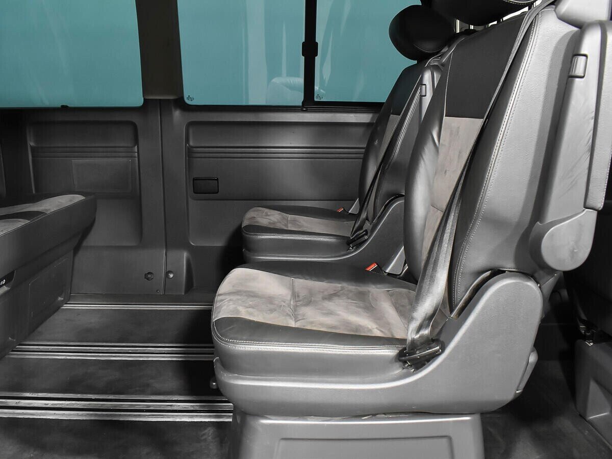 Volkswagen Multivan, 2.0 л, Робот, 2013 фото 2