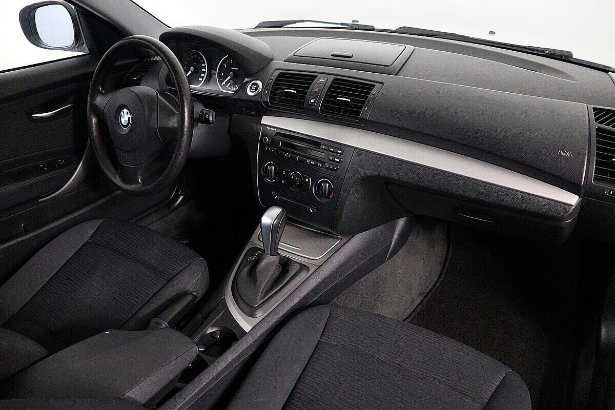 BMW 1 серии 2.0 АКПП, 2011, 155 000 км фото 7