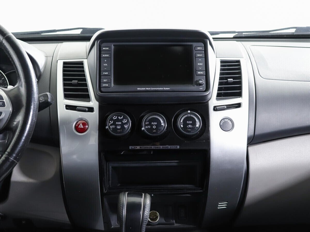 Mitsubishi Pajero Sport, 2.5 л, АТ, 2011 фото 9