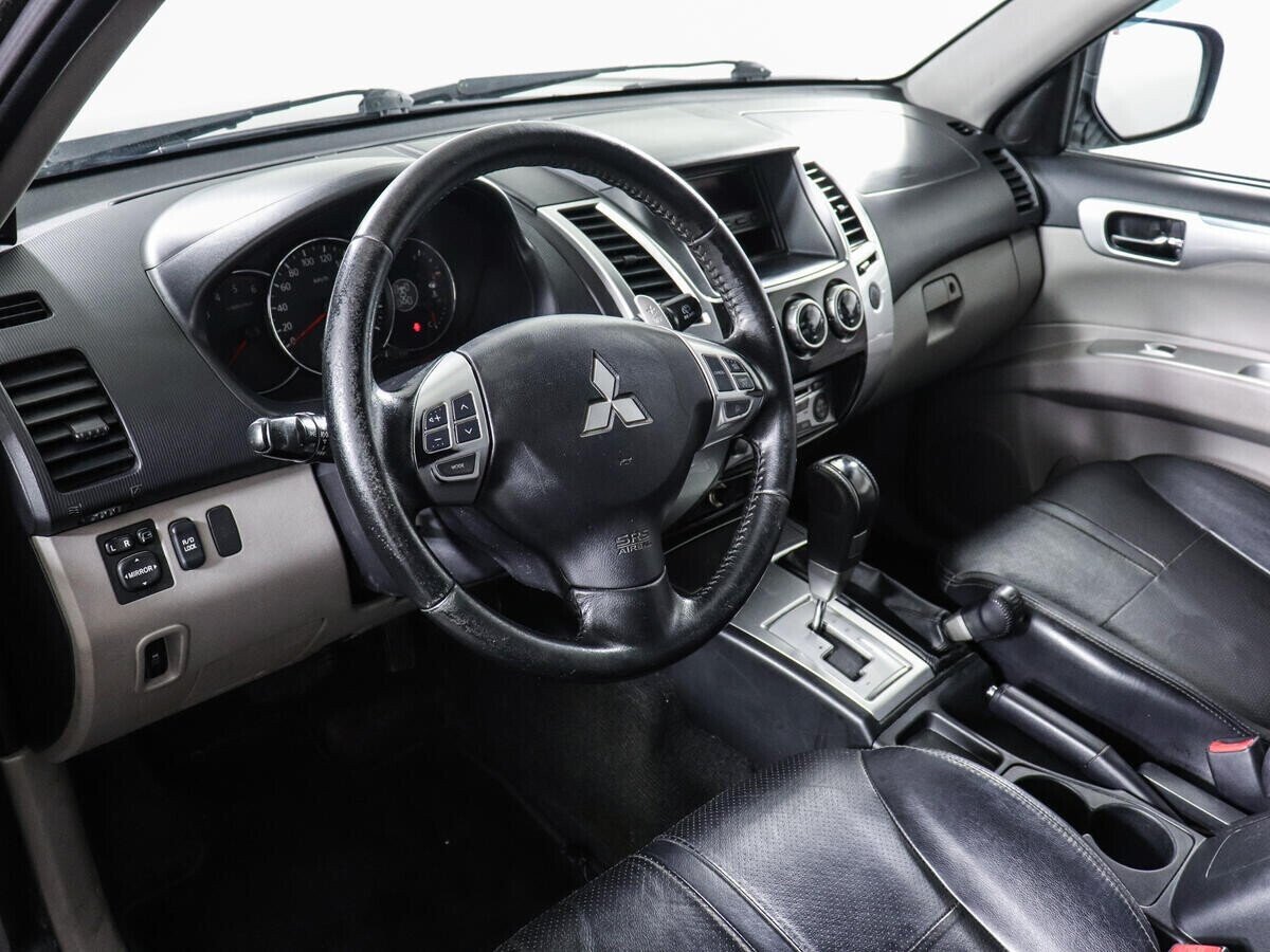 Mitsubishi Pajero Sport, 2.5 л, АТ, 2012 фото 7