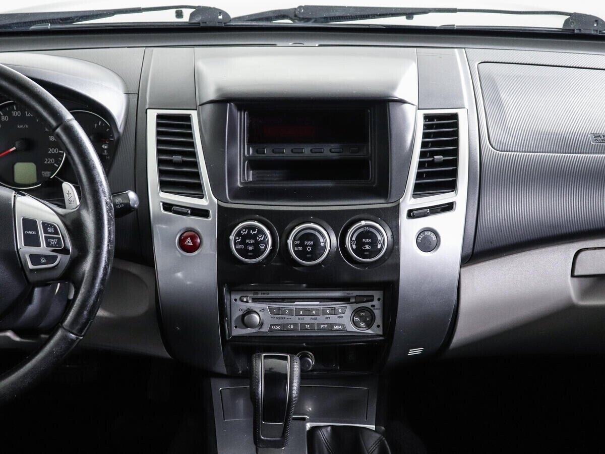 Mitsubishi Pajero Sport, 2.5 л, АТ, 2012 фото 8