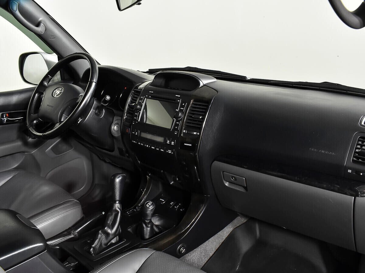Toyota Land Cruiser Prado, 4.0 л, АТ, 2008 фото 2