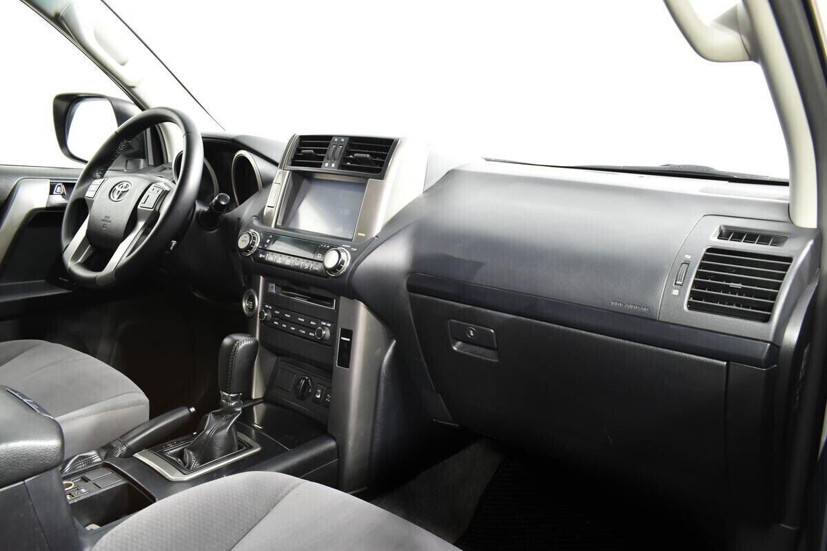 Toyota Land Cruiser Prado, 3.0 л, АТ, 2012 фото 2