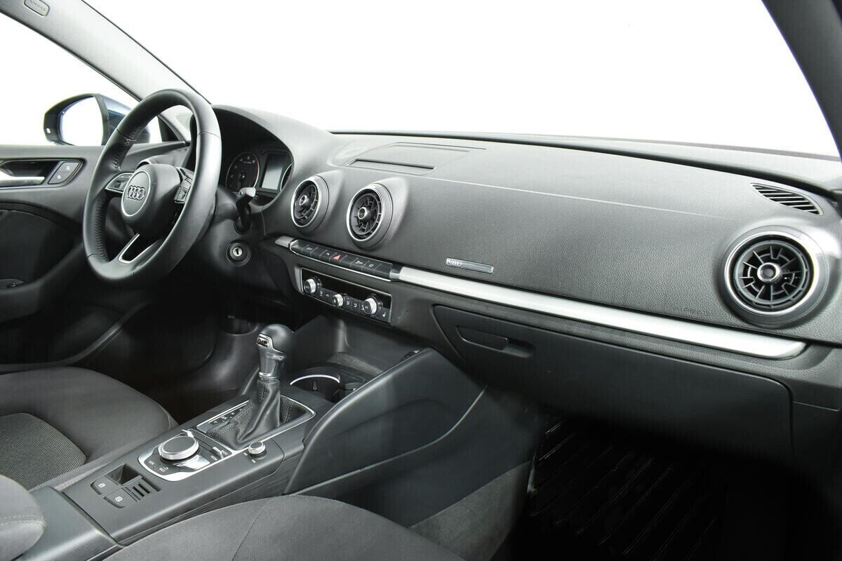 Audi A3, 1.5 л, Робот, 2019 фото 2
