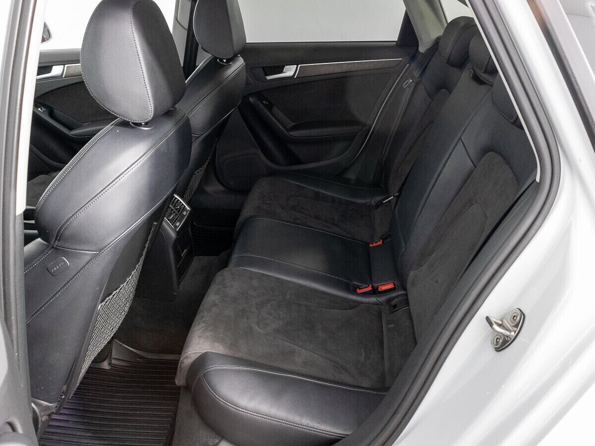 Audi A4, 2.0 л, Робот, 2014 фото 1