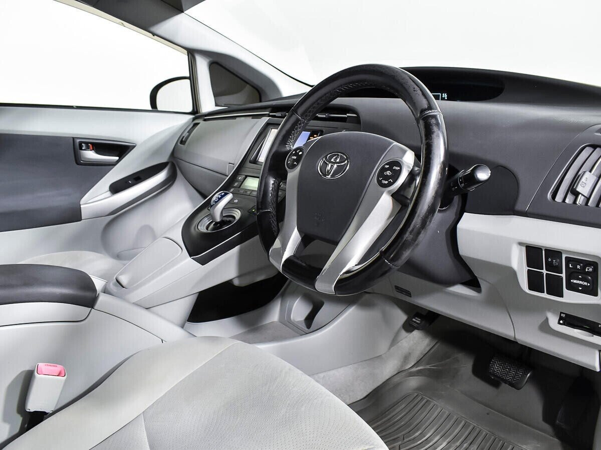 Toyota Prius 1.5 АКПП, 2010, 163 000 км фото 5