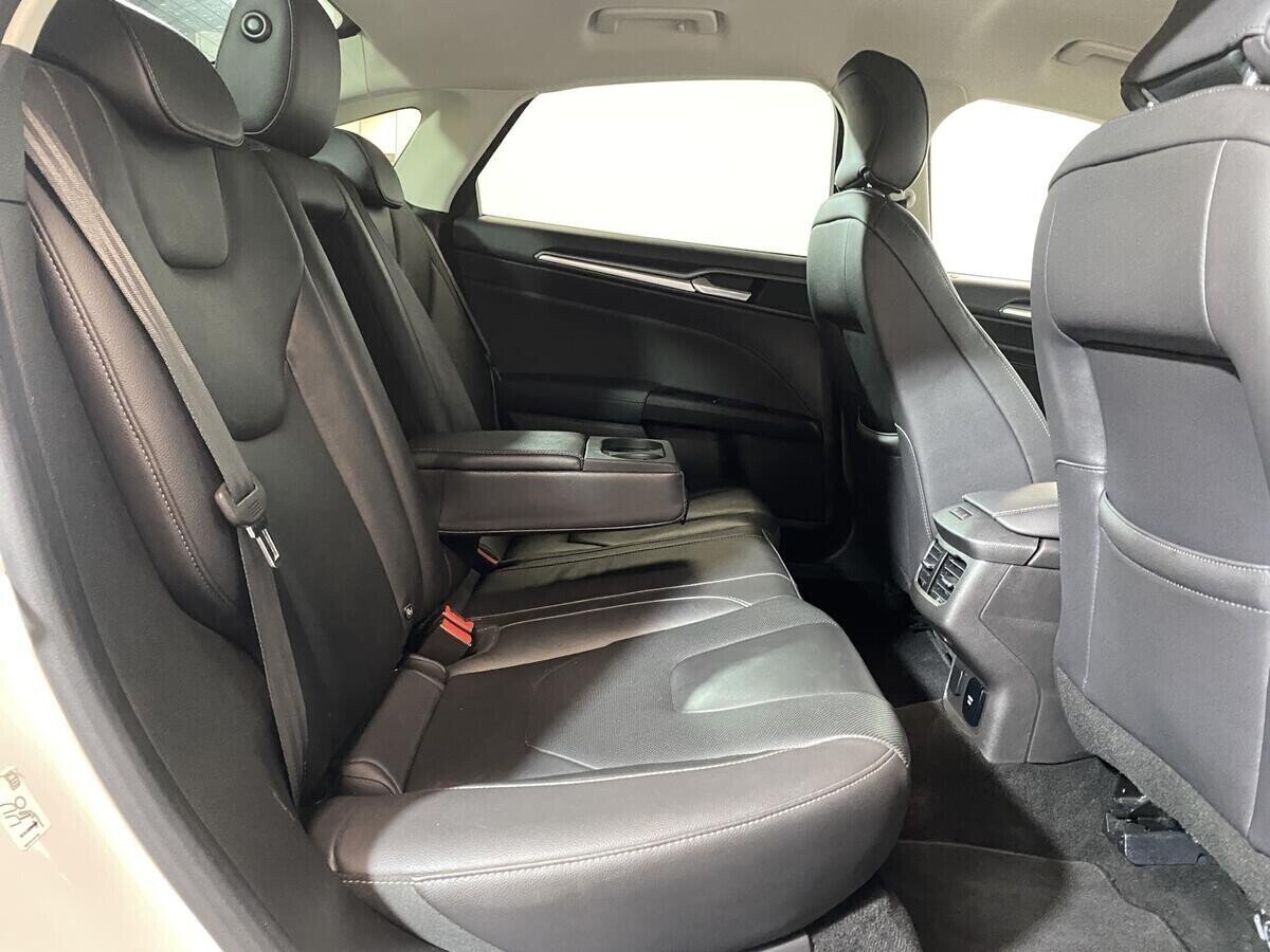 Ford Mondeo, 2.0 л, АТ, 2015 фото 1