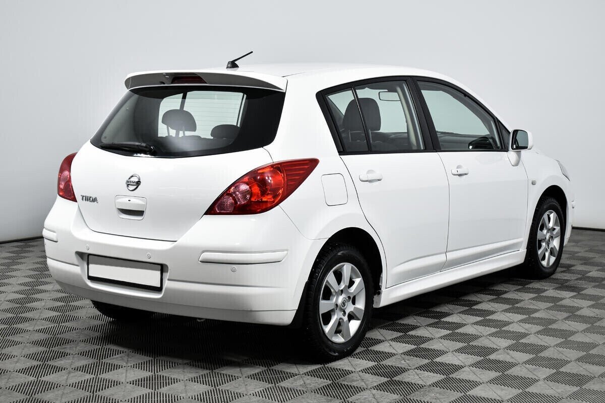 Nissan Tiida 1.6 АКПП, 2013, 121 000 км фото 2