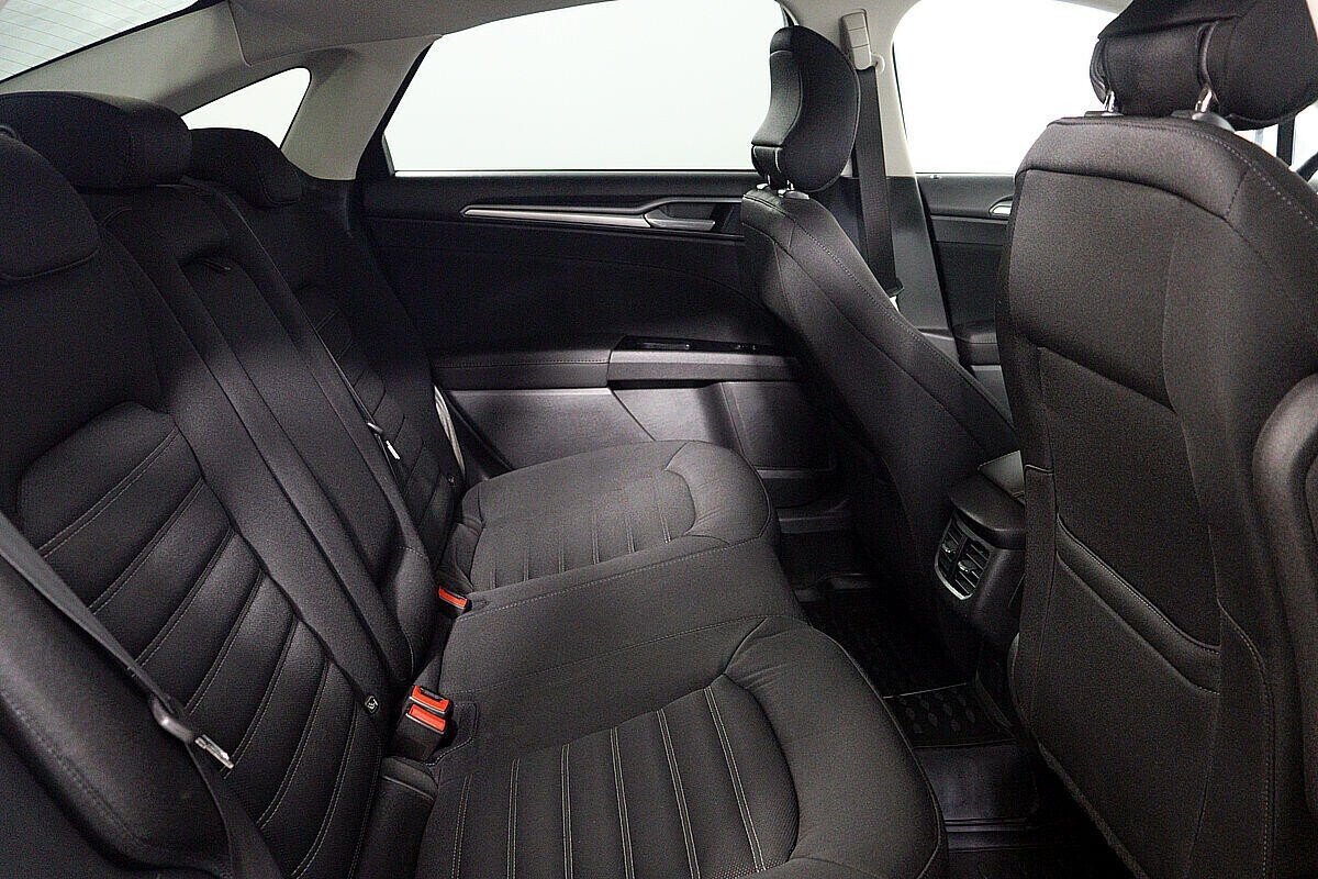 Ford Mondeo, 2.5 л, АТ, 2016 фото 2