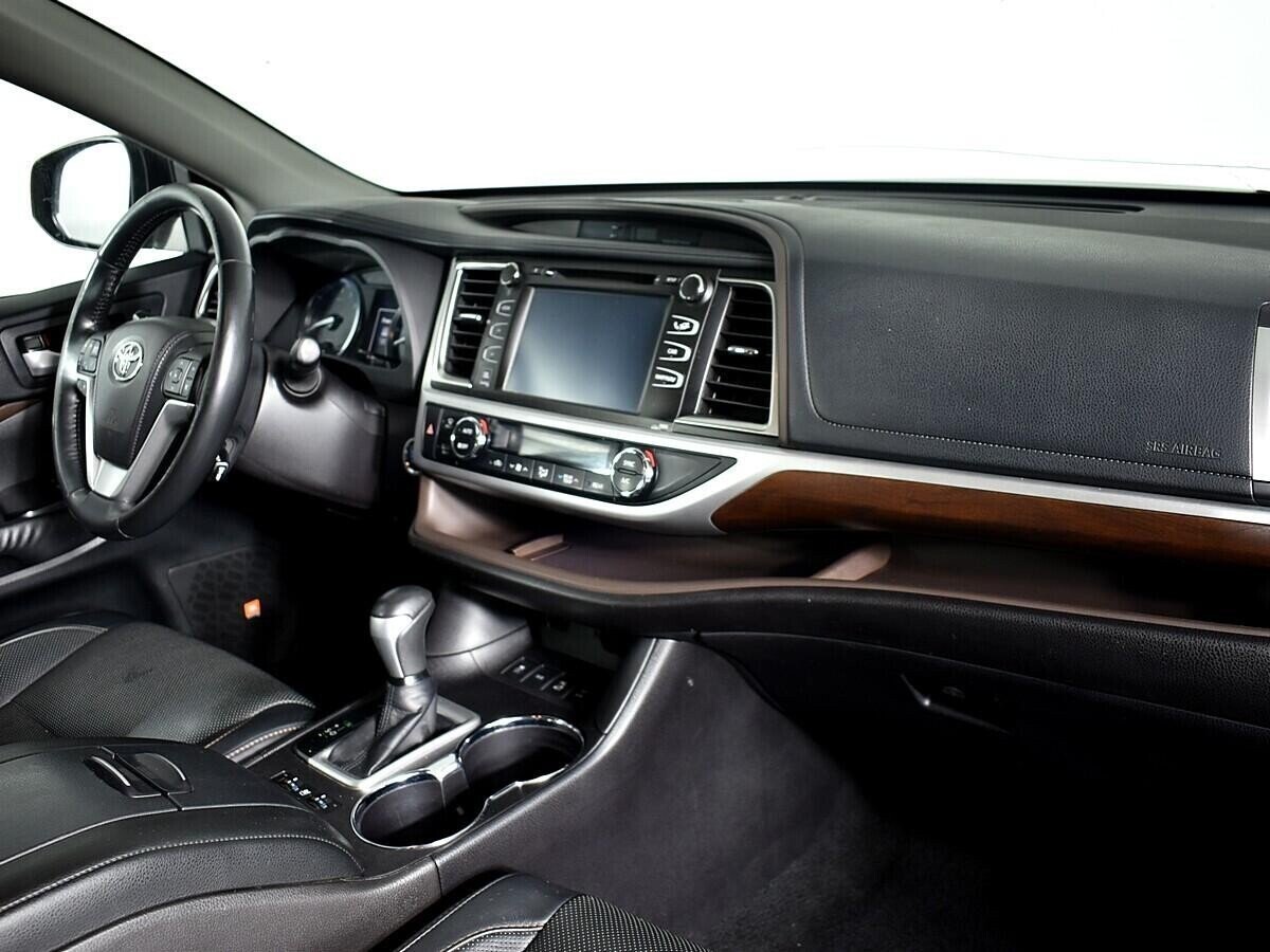 Toyota Highlander, 3.5 л, АТ, 2014 фото 2