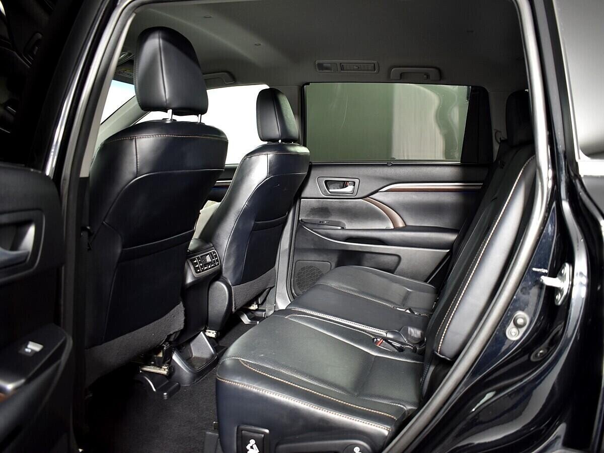 Toyota Highlander, 3.5 л, АТ, 2015 фото 2
