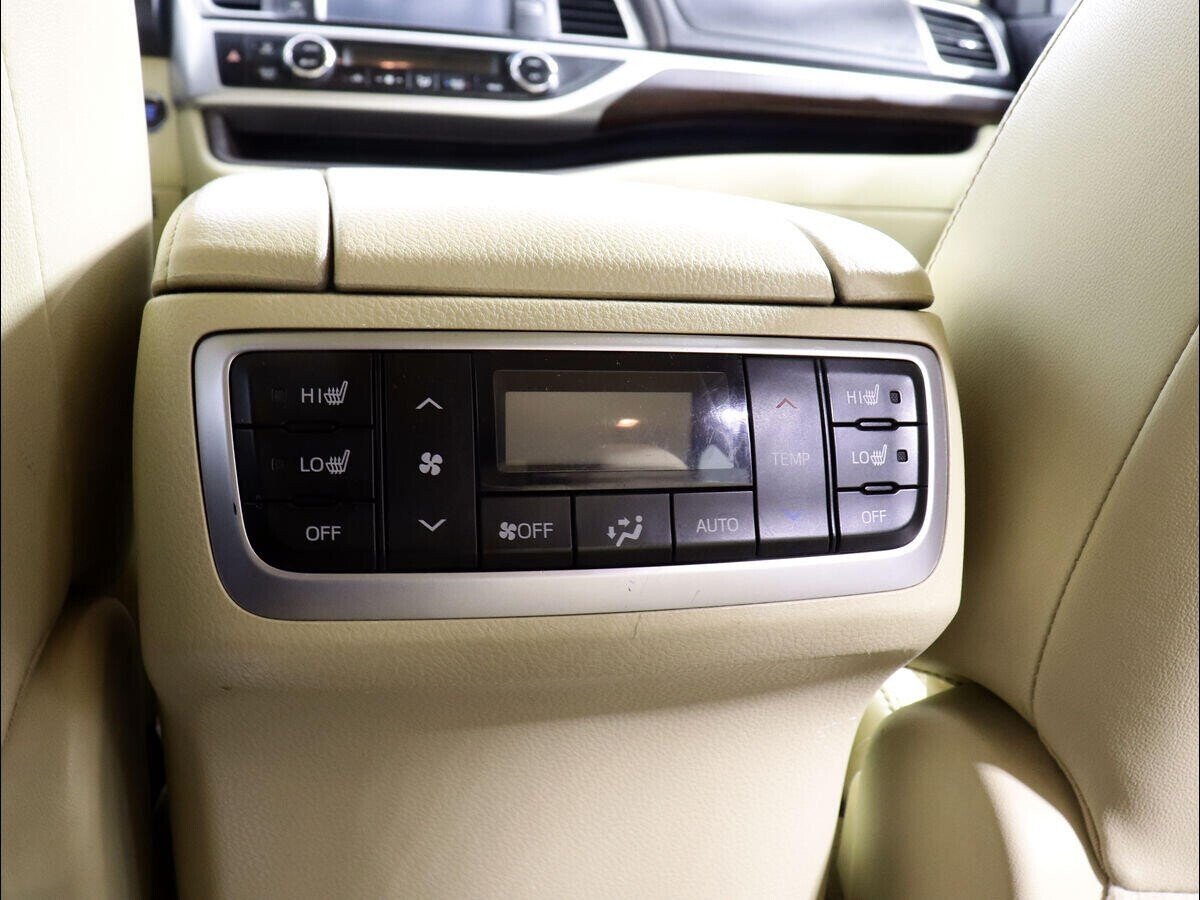 Toyota Highlander, 3.5 л, АТ, 2015 фото 1