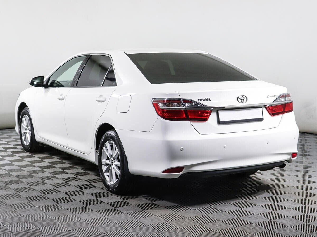Toyota Camry, 2.0 л, АТ, 2015 фото 6