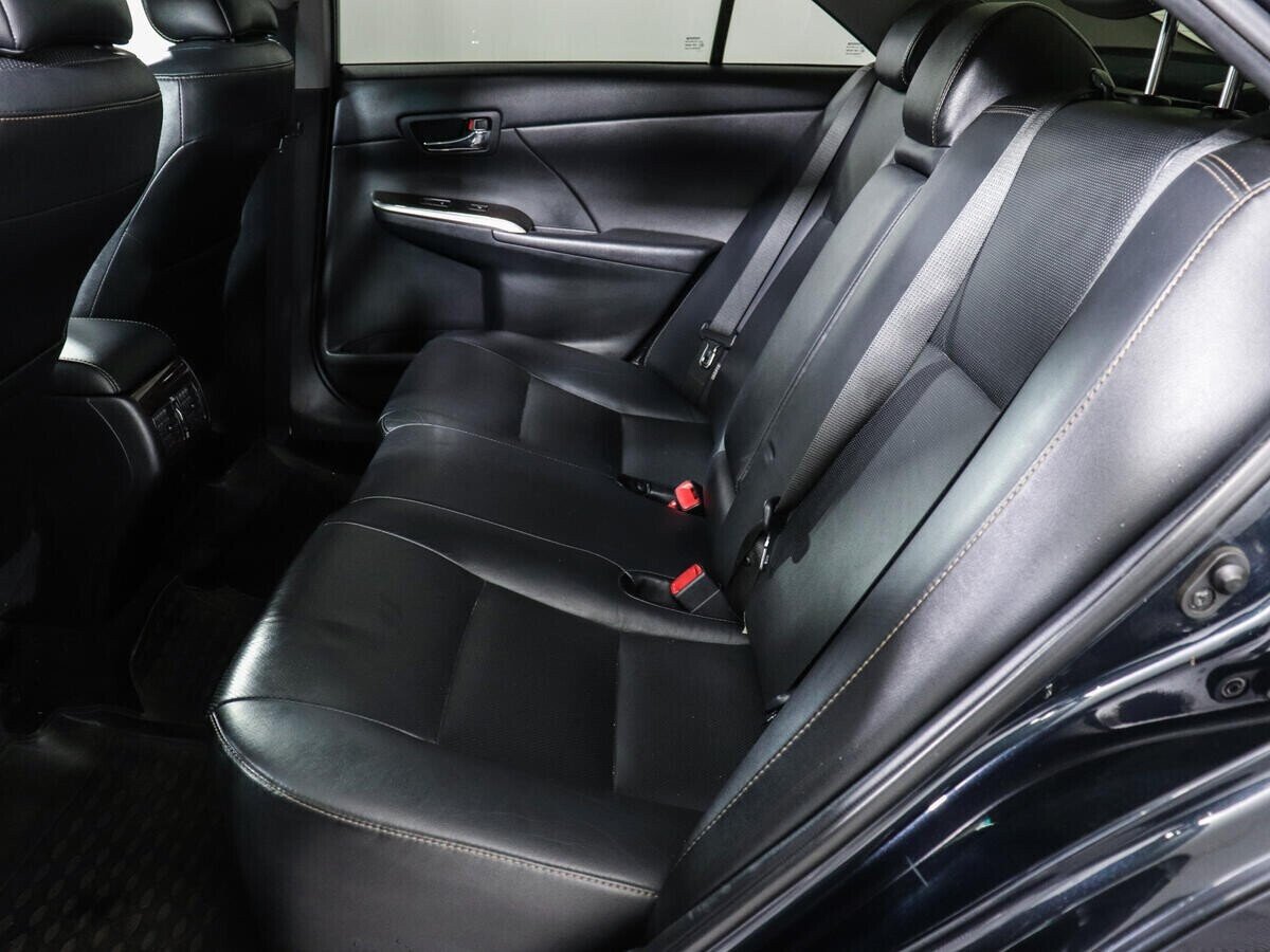 Toyota Camry, 2.5 л, АТ, 2015 фото 1