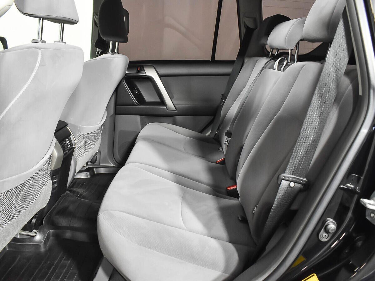 Toyota Land Cruiser Prado, 3.0 л, АТ, 2012 фото 1