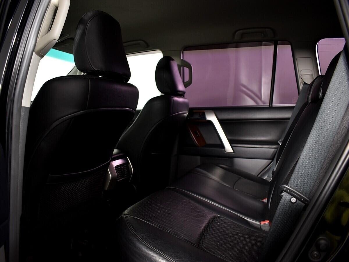 Toyota Land Cruiser Prado, 3.0 л, АТ, 2012 фото 1