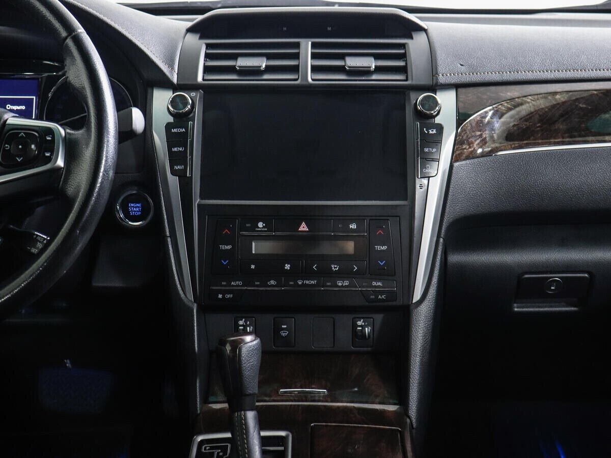 Toyota Camry, 2.5 л, АТ, 2017 фото 8