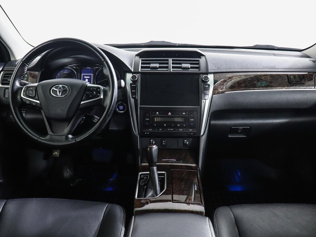 Toyota Camry, 2.5 л, АТ, 2017 фото 9