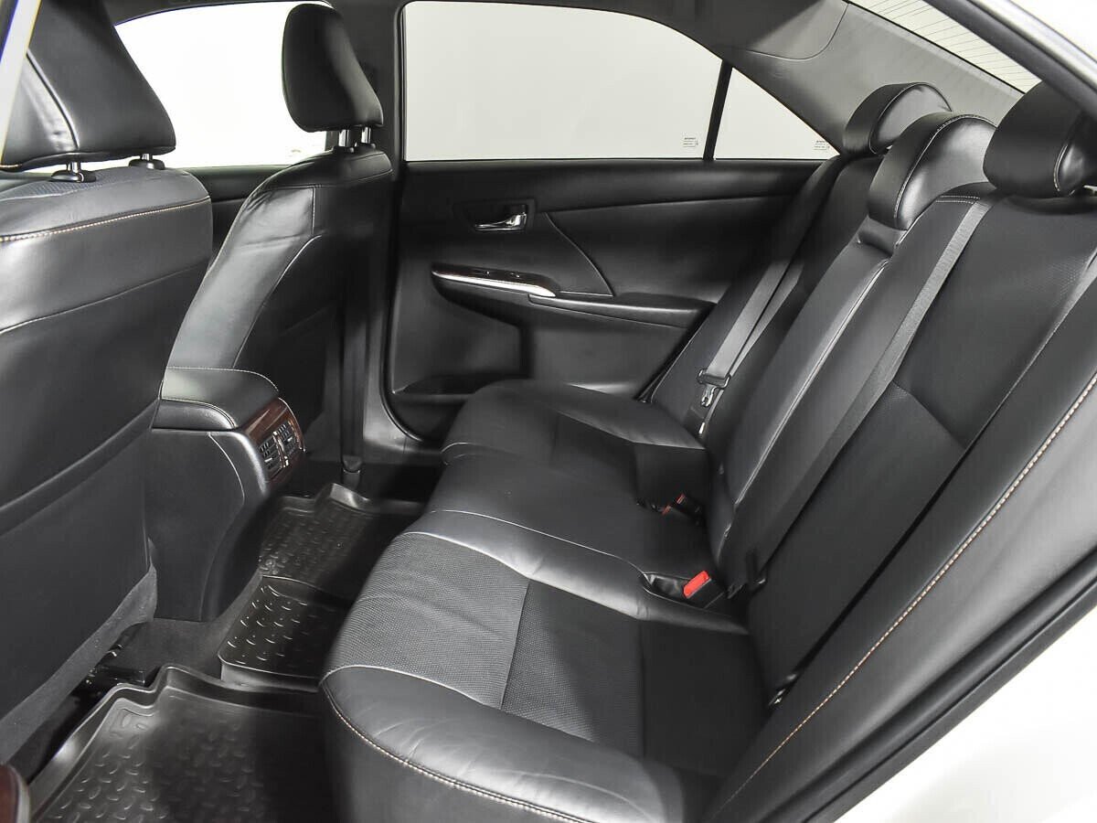 Toyota Camry, 2.5 л, АТ, 2017 фото 1