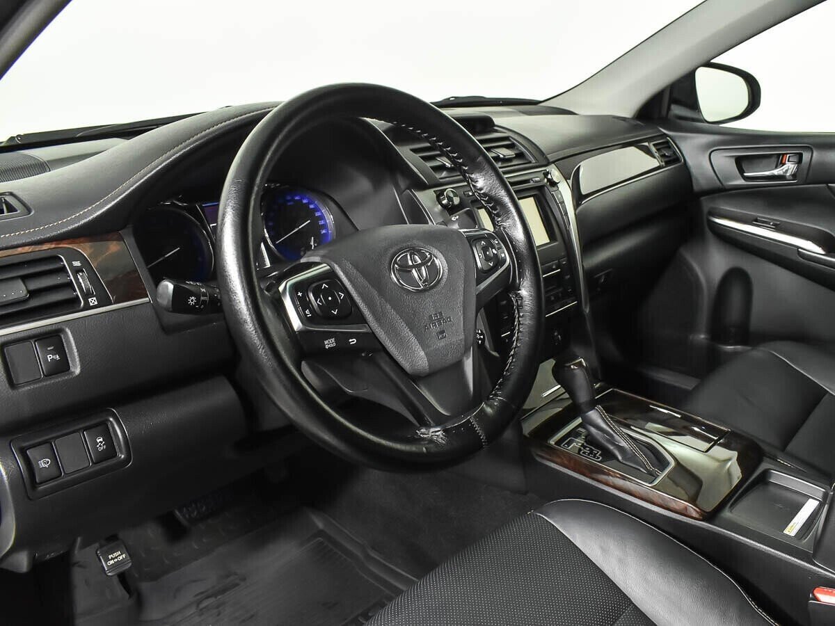 Toyota Camry, 2.5 л, АТ, 2017 фото 7