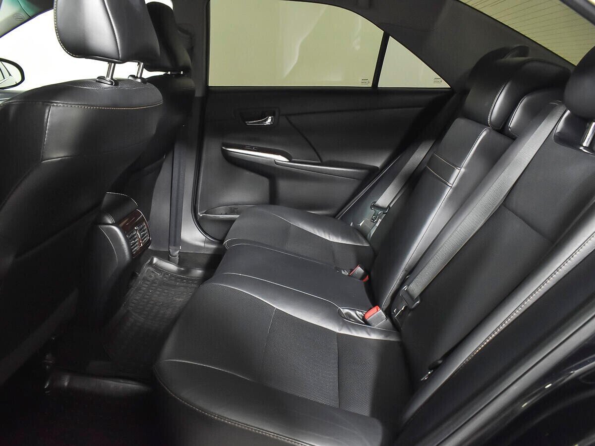 Toyota Camry, 2.5 л, АТ, 2015 фото 1