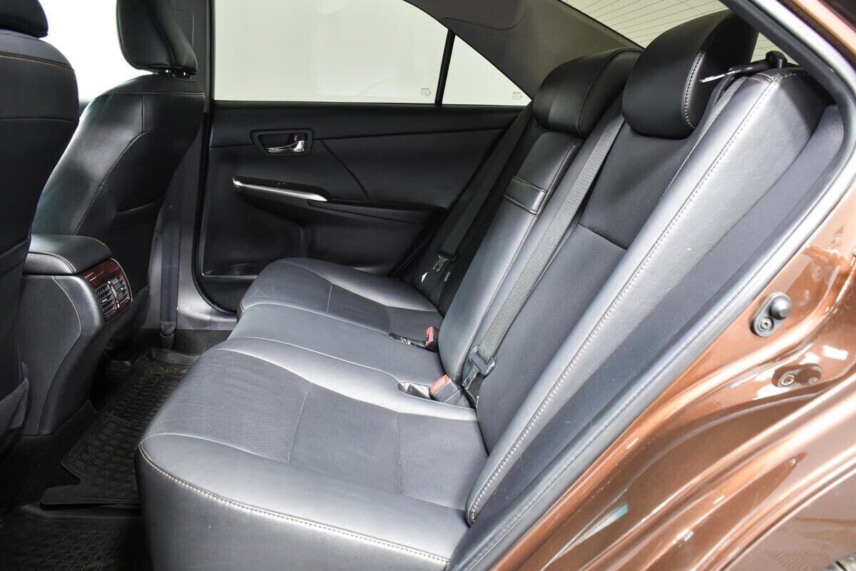 Toyota Camry, 2.5 л, АТ, 2017 фото 1