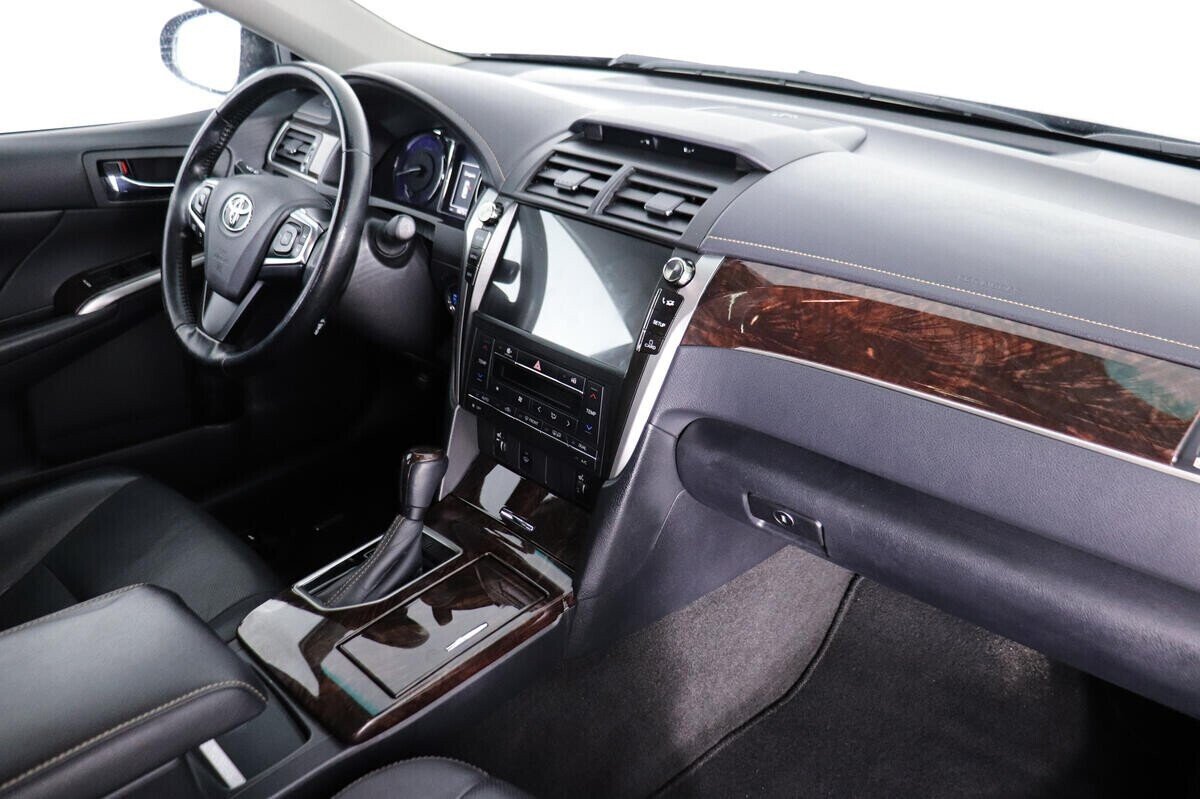 Toyota Camry, 2.5 л, АТ, 2017 фото 2