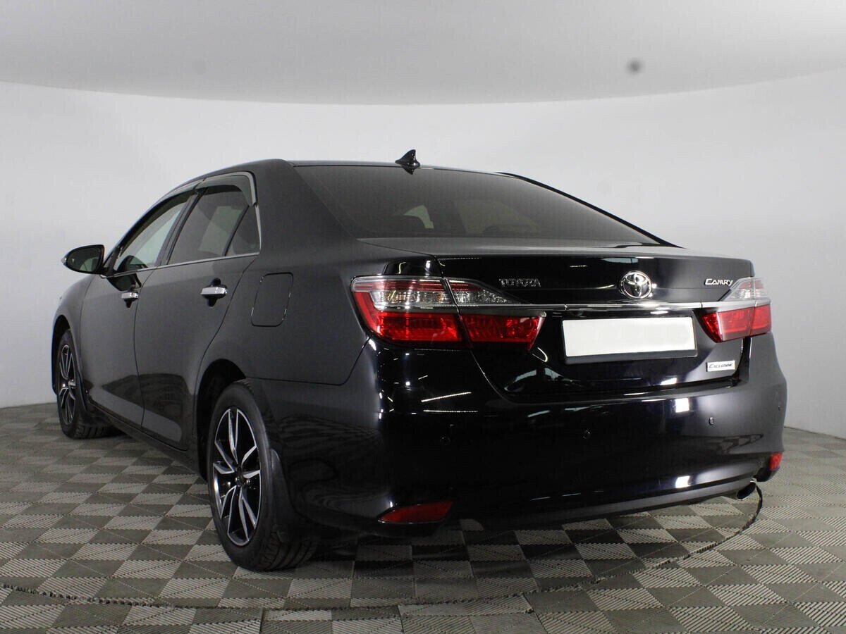 Toyota Camry, 2.5 л, АТ, 2017 фото 6