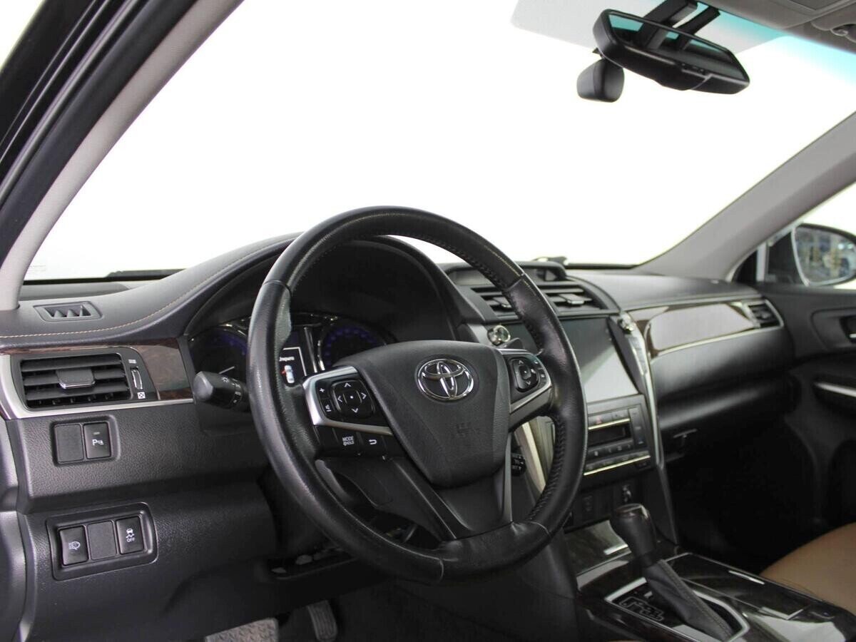 Toyota Camry, 2.5 л, АТ, 2017 фото 7
