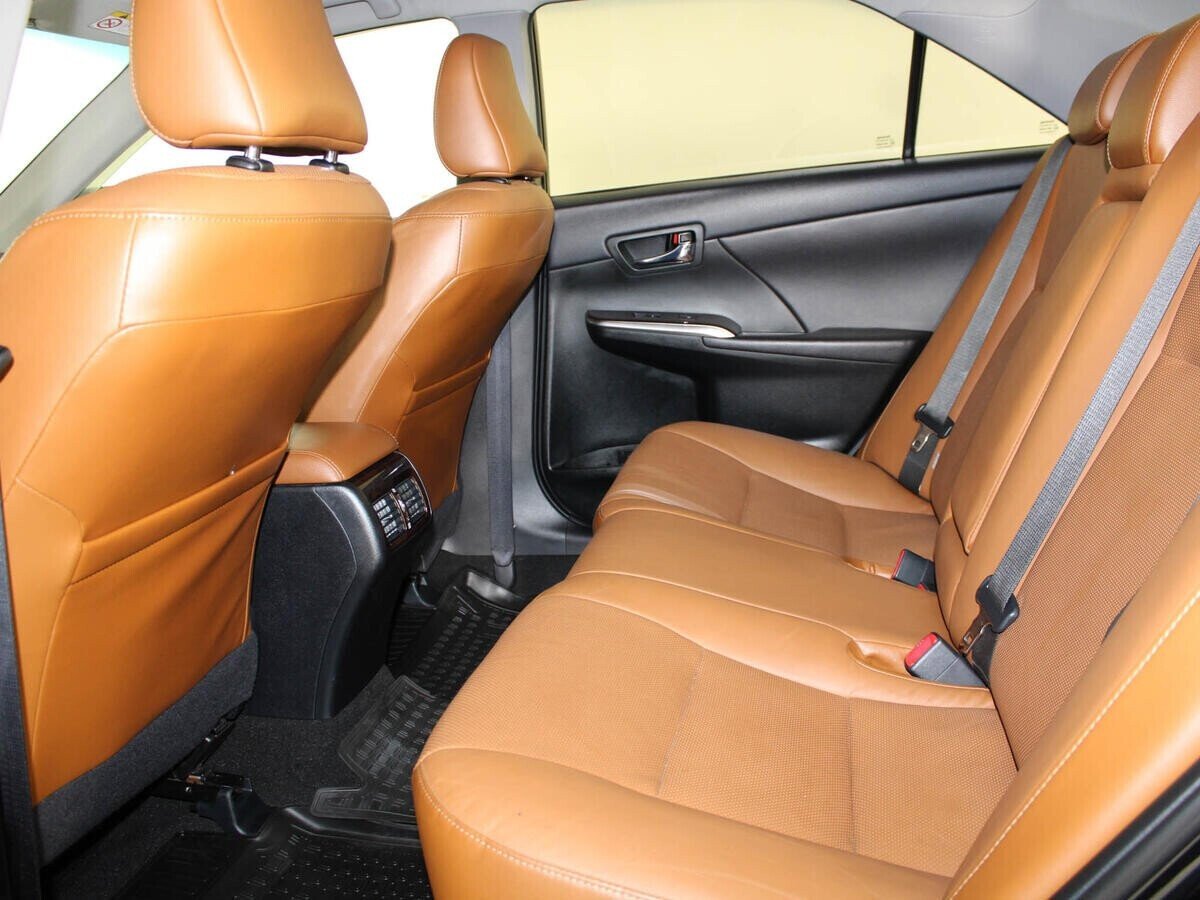 Toyota Camry, 2.5 л, АТ, 2017 фото 1
