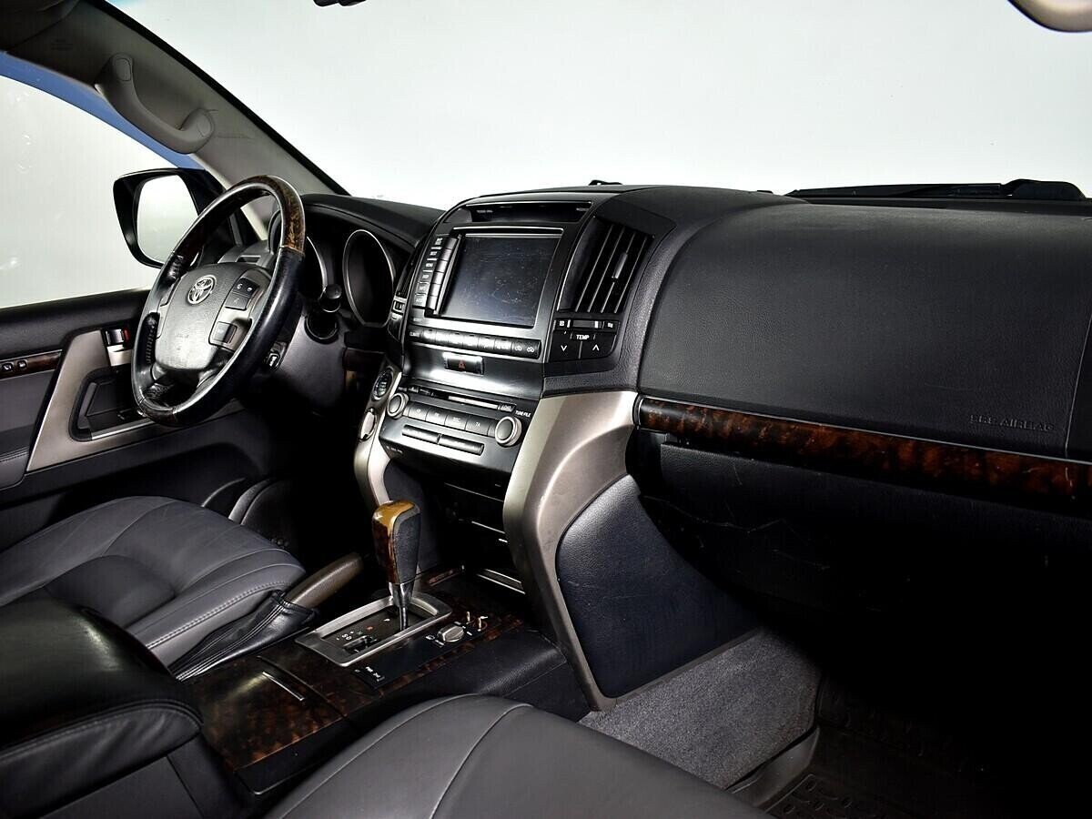 Toyota Land Cruiser, 4.7 л, АТ, 2008 фото 2
