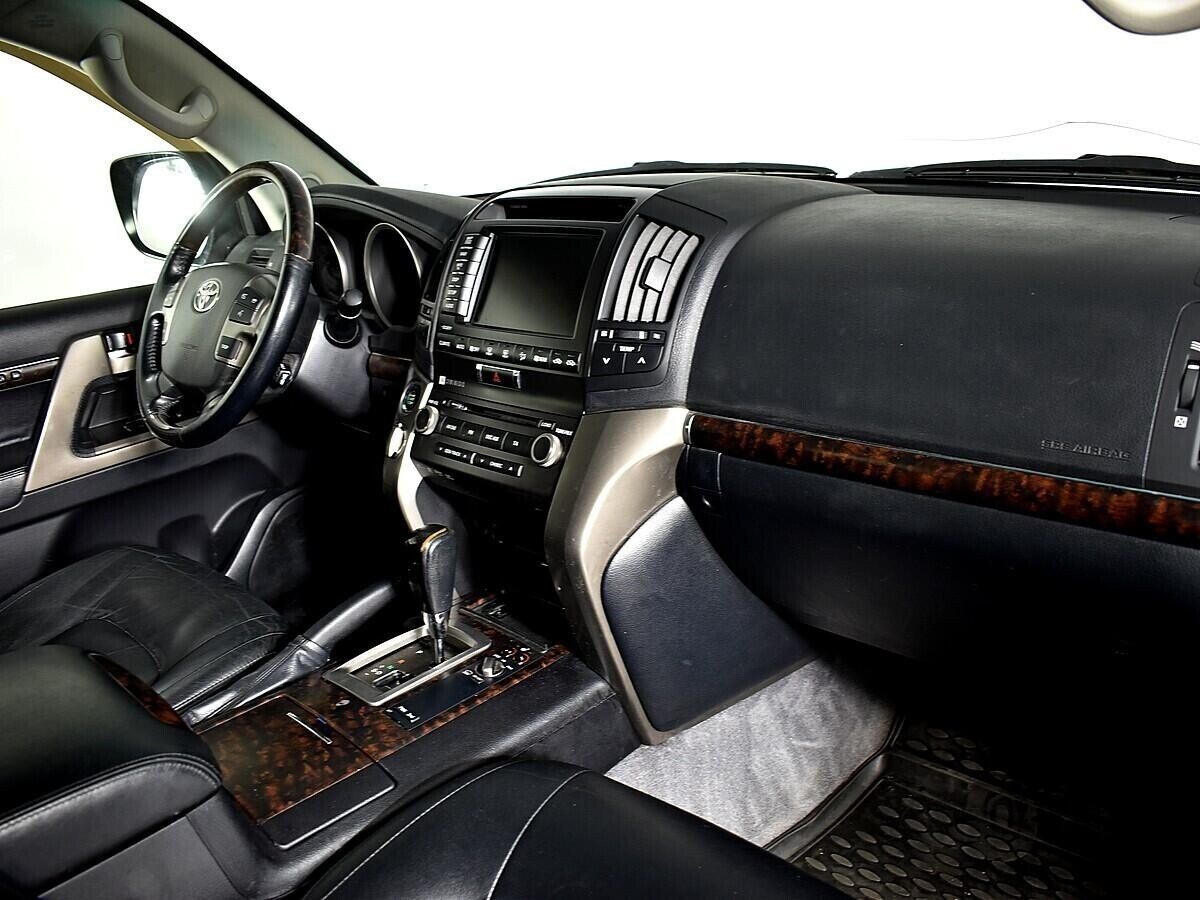 Toyota Land Cruiser, 4.5 л, АТ, 2011 фото 2