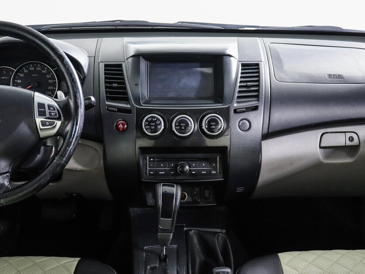 Mitsubishi Pajero Sport, 2.5 л, АТ, 2013 фото 9