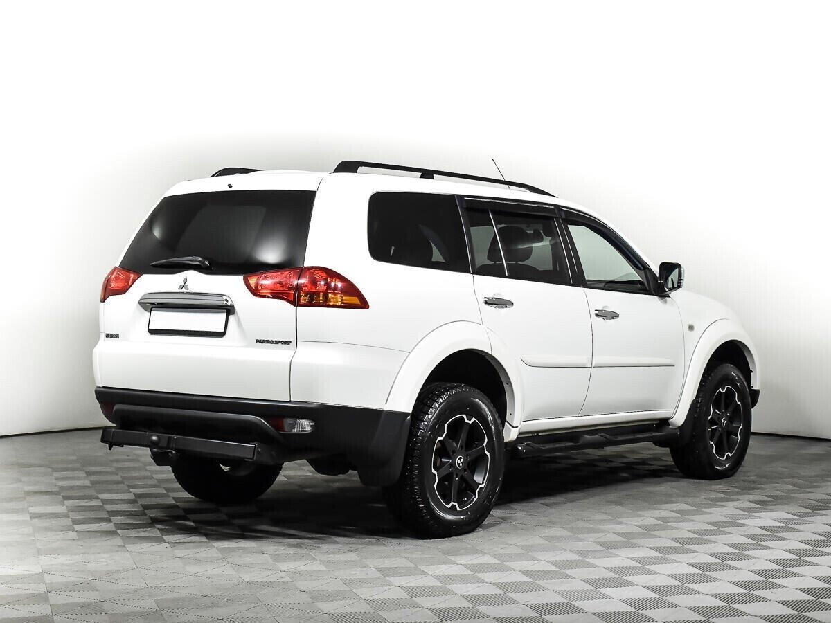 Mitsubishi Pajero Sport, 2.5 л, АТ, 2013 фото 4
