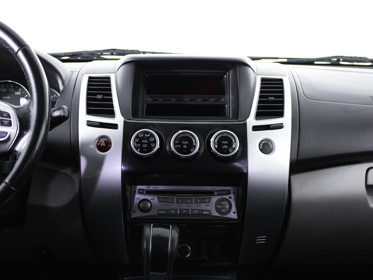 Mitsubishi Pajero Sport, 2.5 л, АТ, 2014 фото 8
