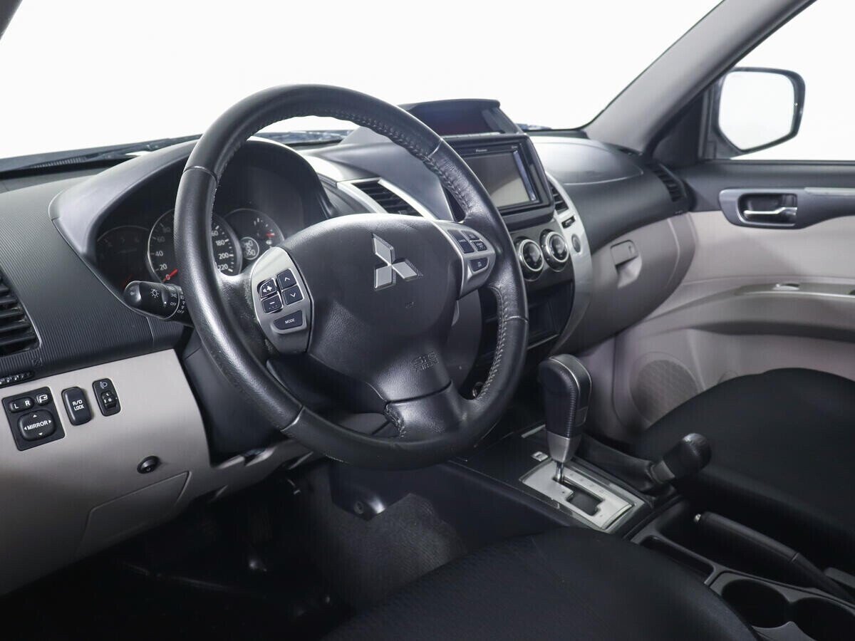 Mitsubishi Pajero Sport, 2.4 л, АТ, 2015 фото 7